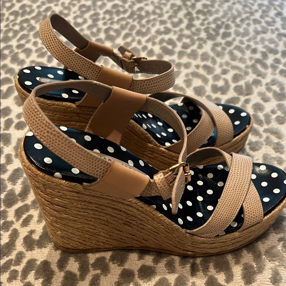 Stylish Marc Jacob’s size 39 Tan Wedge Sandals